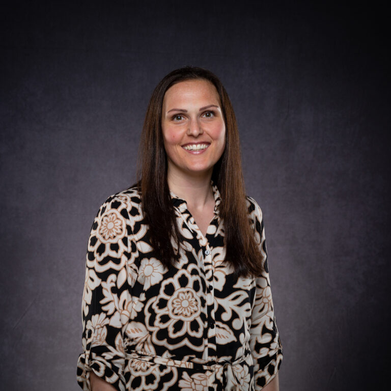 Amy Farnfield profile picture